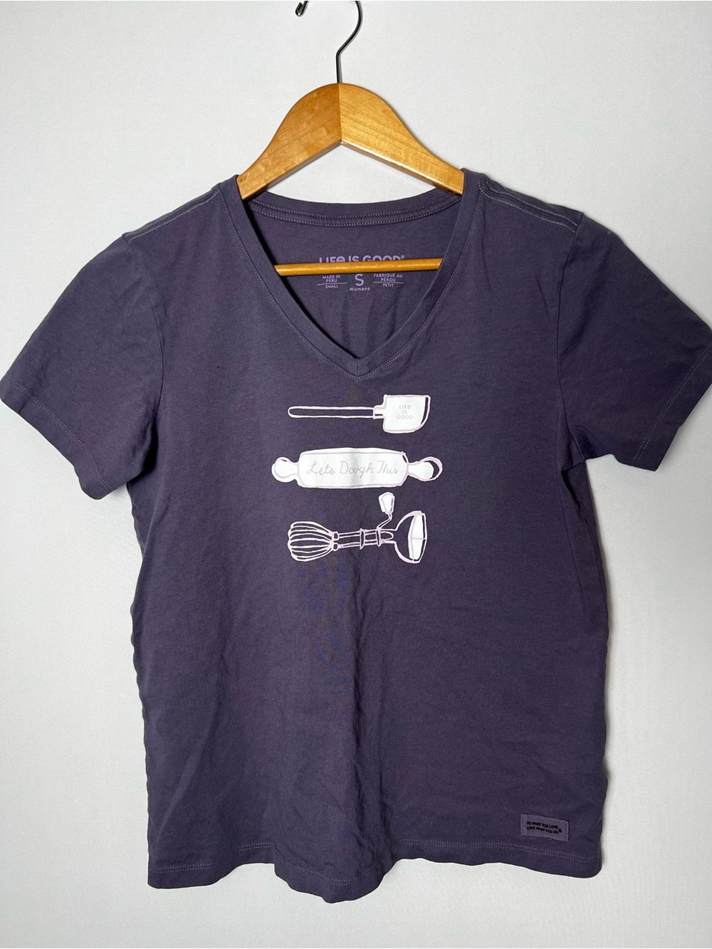 Life Is Good Women’s Crusher Tee Shirt Small Let’s Dough This Baking Tee Purple